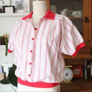 Vintage Button Up Red And White 70s Shirt 🌹